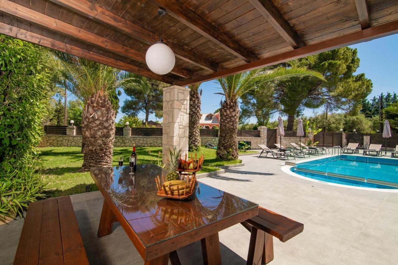 Luxury Villa Vanato & Pool Koukounariá Exterior foto